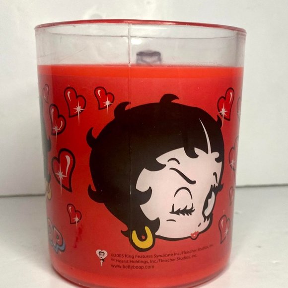 Vintage 2005 Plastic Betty Boop Mug/Drinking Glass - Picture 2 of 3